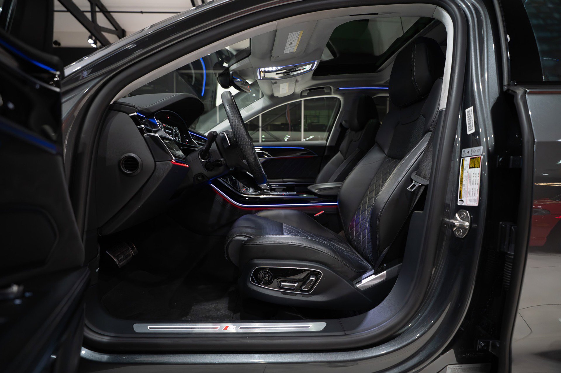 Used 2023 Audi S8 w/ S8 Comfort Plus Package image 15