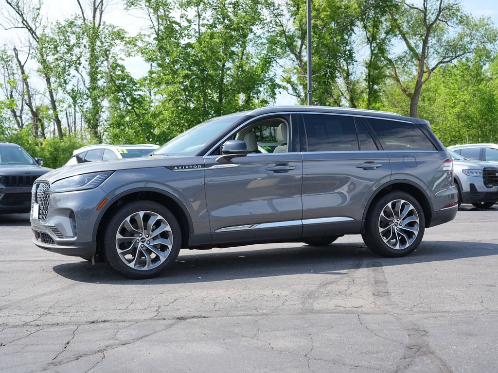 Used 2025 Lincoln Aviator Reserve w/ Illumination Package AWD/4WD image 6