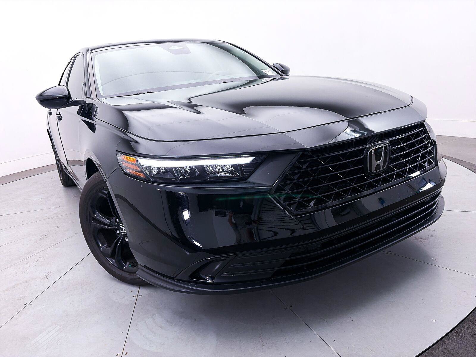 Used 2025 Honda Accord SE image 6