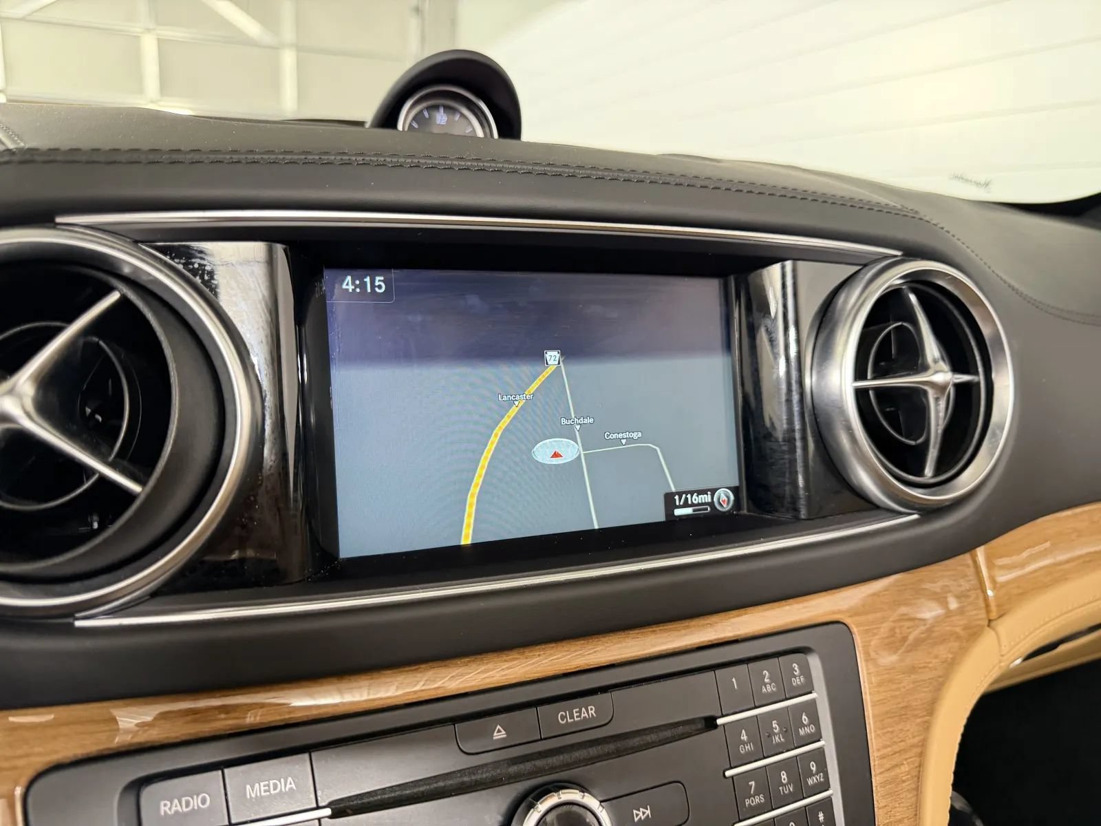 Used 2017 Mercedes-Benz SL 550 image 23