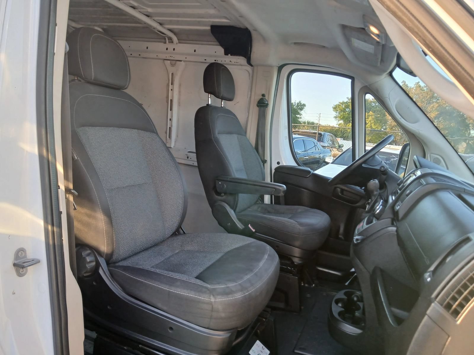 Used 2017 RAM ProMaster 1500 FWD image 21