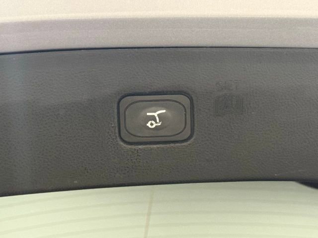 Certified 2022 Ford Edge Titanium AWD/4WD image 35