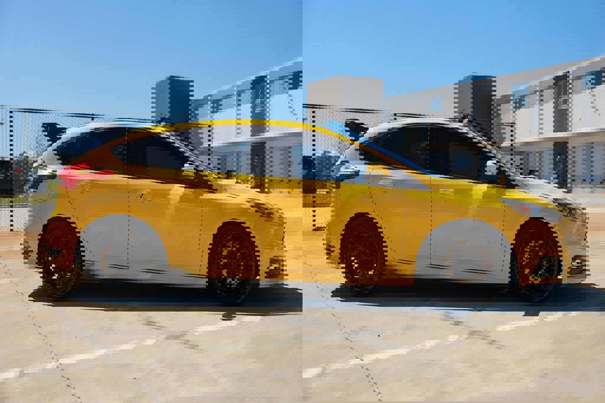 Used 2017 Ford Focus ST w/ Equipment Group 401A image 18