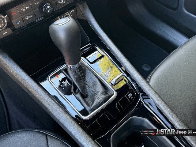New 2026 Jeep Compass Limited AWD/4WD image 23