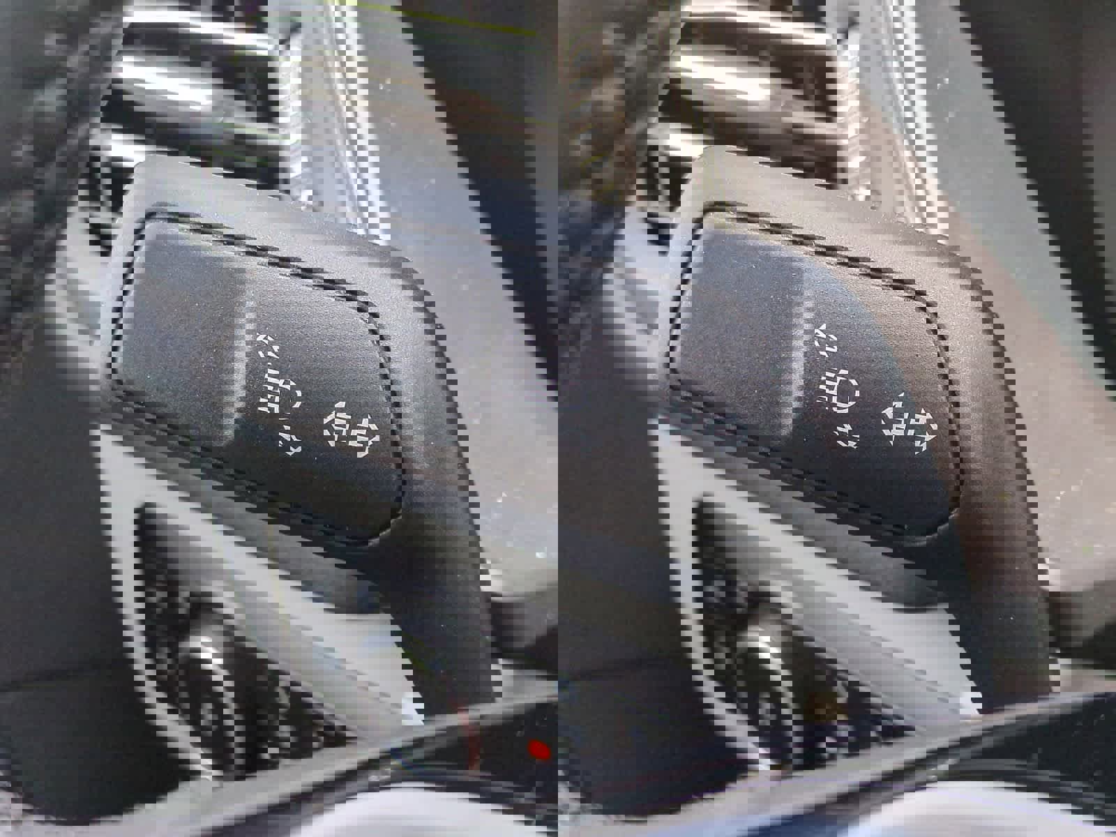 Used 2024 Ford Escape SE image 26