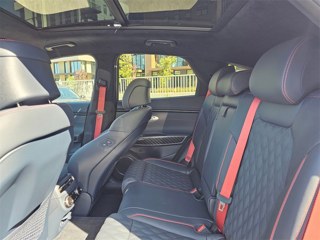 Used 2025 Genesis GV70 3.5T Sport w/ Sport Prestige Package image 19