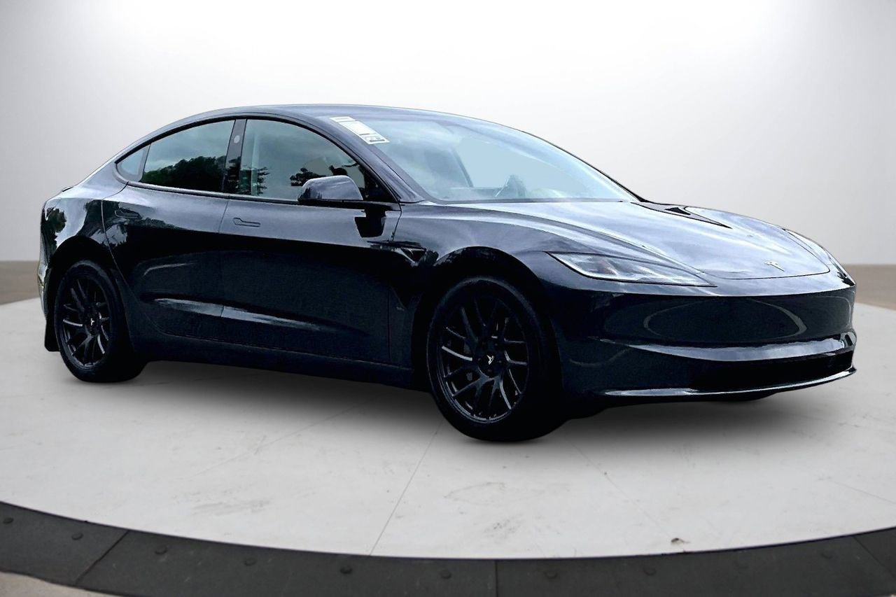 Used 2025 Tesla Model 3 Long Range AWD/4WD image 2