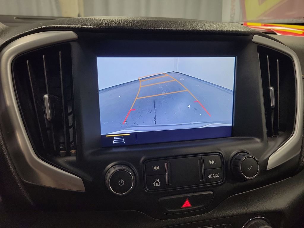 Used 2021 GMC Terrain SLT w/ Elevation Edition image 16