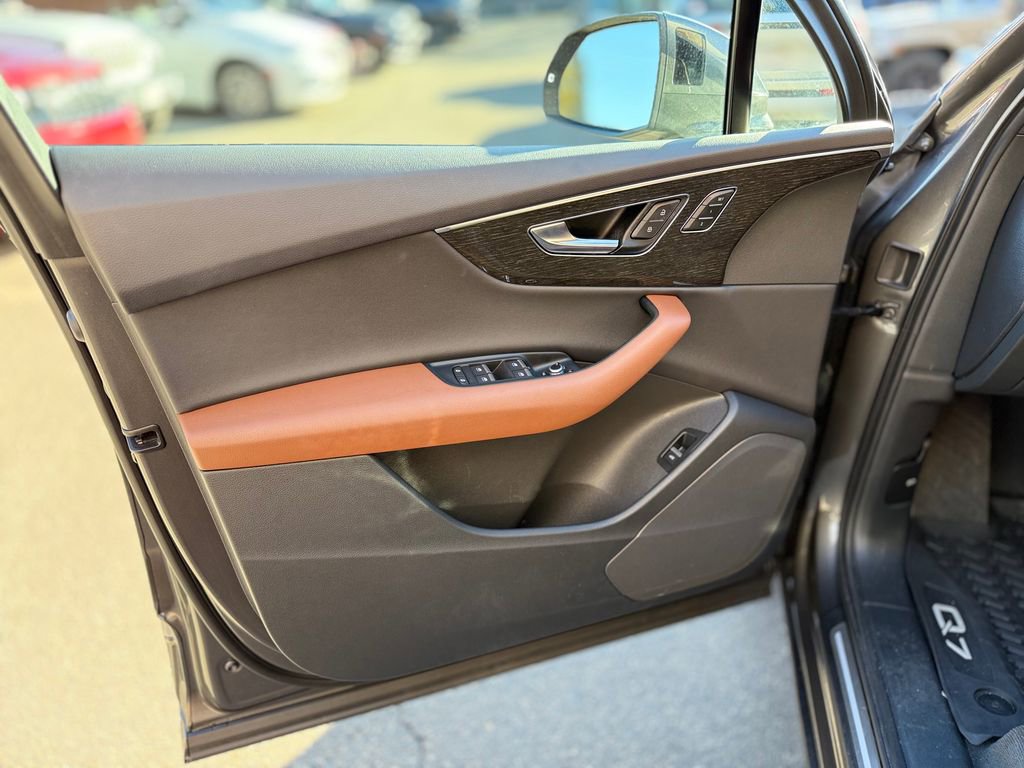 Used 2022 Audi Q7 2.0T Premium image 20