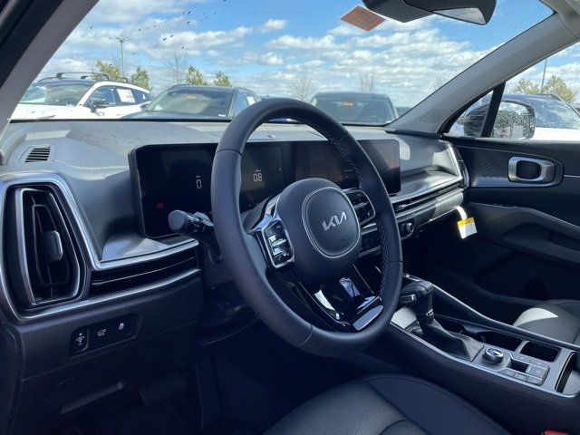 New 2025 Kia Sorento EX image 10