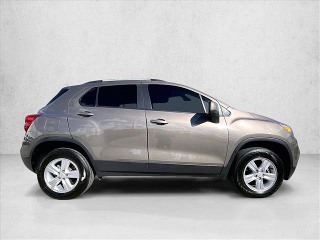 Used 2021 Chevrolet Trax LT w/ Driver Confidence Package image 5