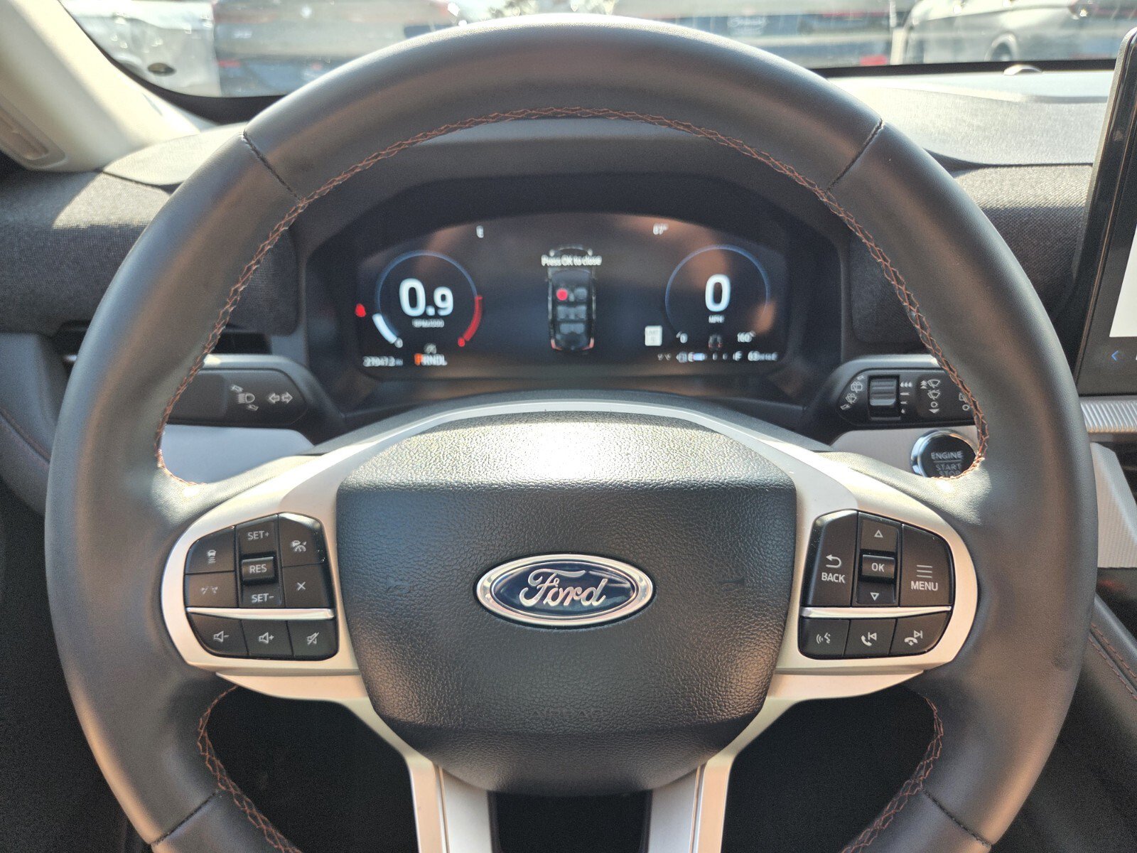 Used 2025 Ford Explorer Active RWD image 25