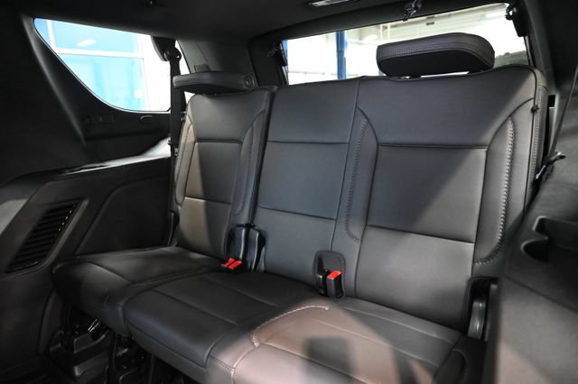 New 2026 GMC Yukon Denali w/ Denali Reserve Package AWD/4WD image 14