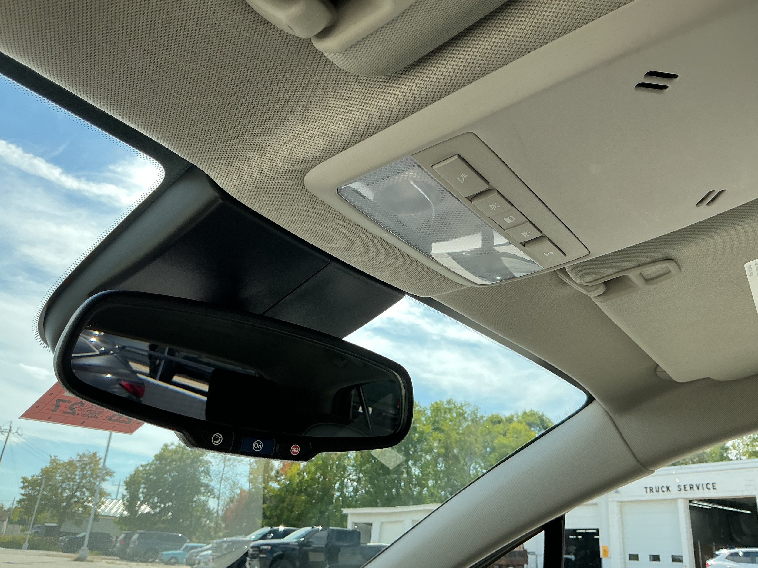 Certified 2022 Buick Encore Preferred AWD/4WD image 10