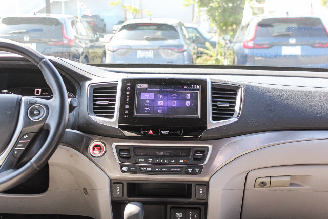 Used 2018 Honda Pilot EX-L image 17