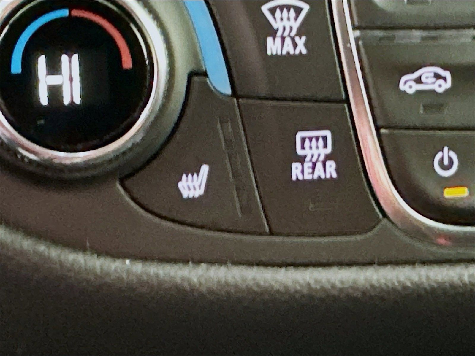 Used 2022 Chevrolet Equinox RS w/ RS Leather Package image 21