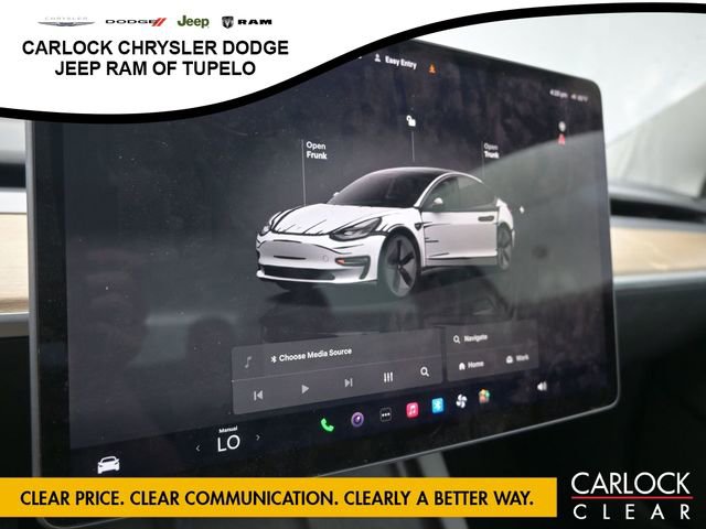 Used 2023 Tesla Model 3 Standard Range image 19