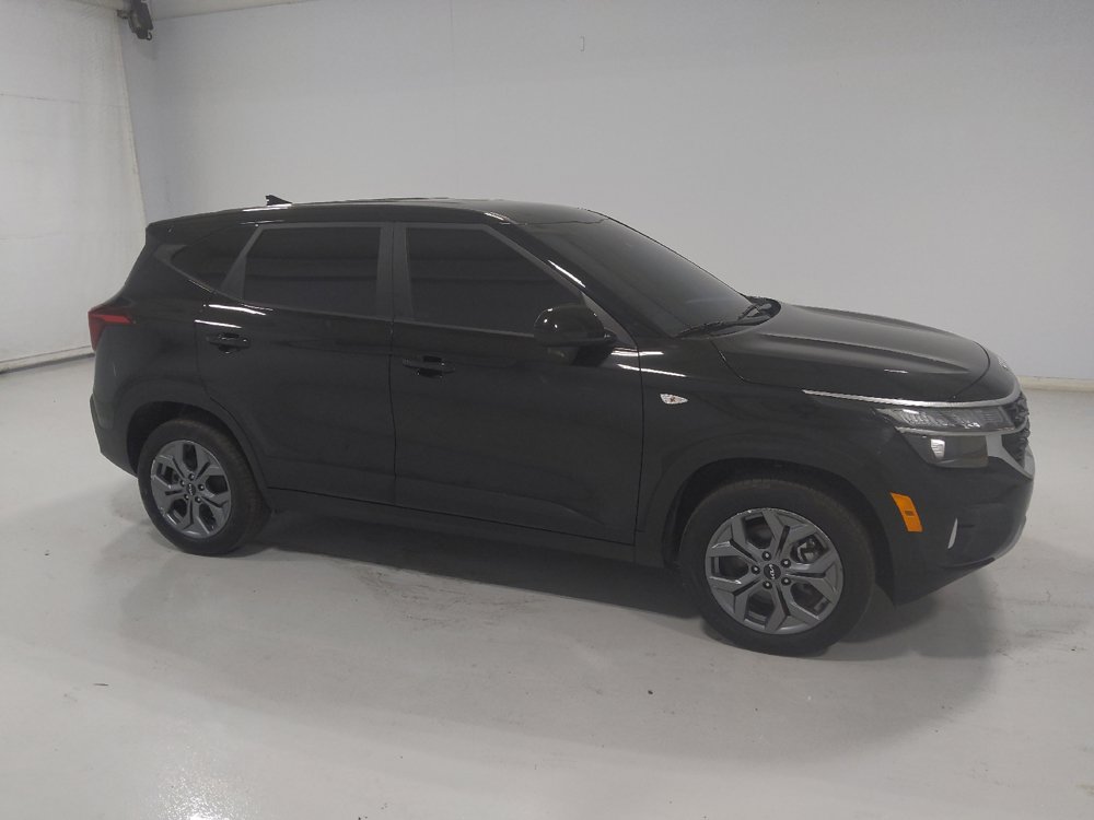Used 2025 Kia Seltos LX AWD/4WD image 11