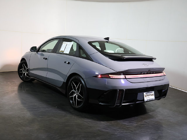 Used 2023 Hyundai Ioniq 6 SEL AWD/4WD image 2