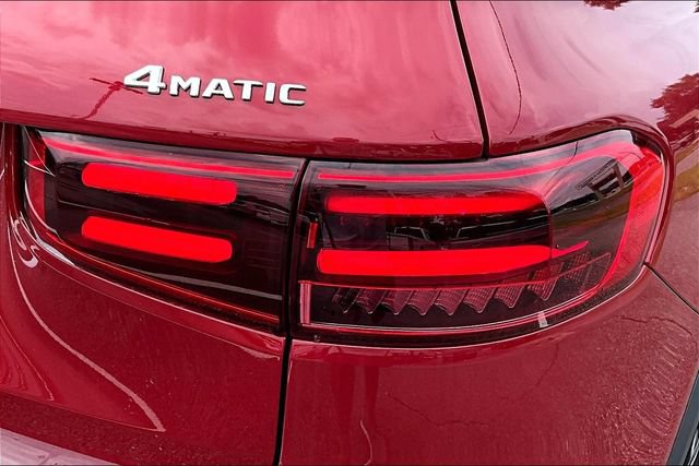 Used 2025 Mercedes-Benz GLB 250 4MATIC image 20
