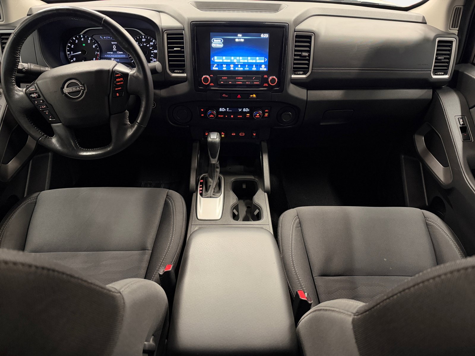 Used 2024 Nissan Frontier SV w/ Technology Package RWD image 3