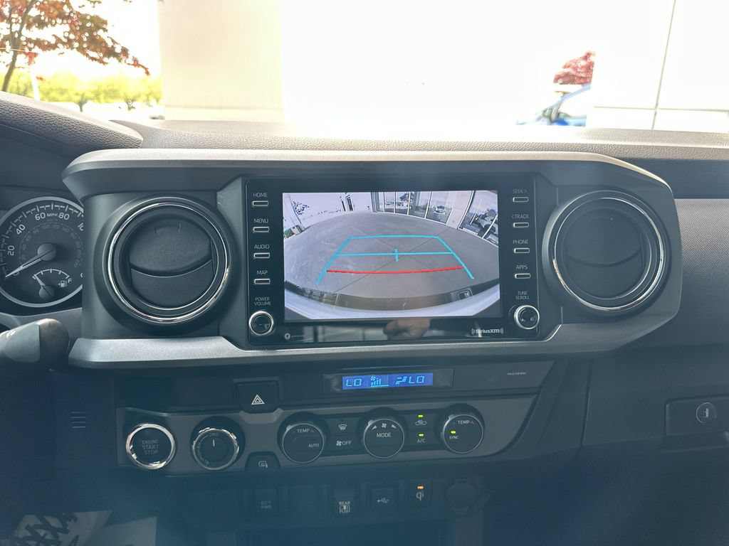 Used 2022 Toyota Tacoma TRD Off-Road AWD/4WD image 31