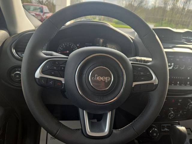 Used 2023 Jeep Renegade Altitude image 14