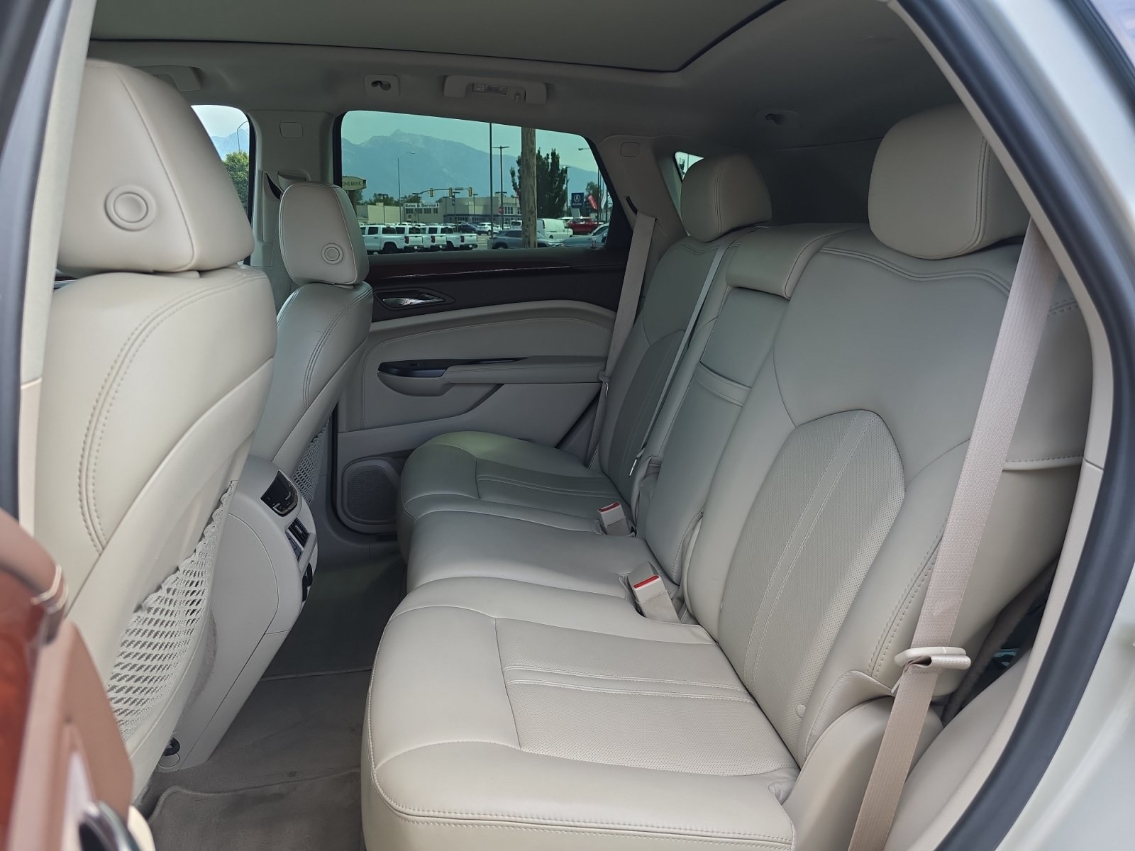 Used 2014 Cadillac SRX Premium AWD/4WD image 26