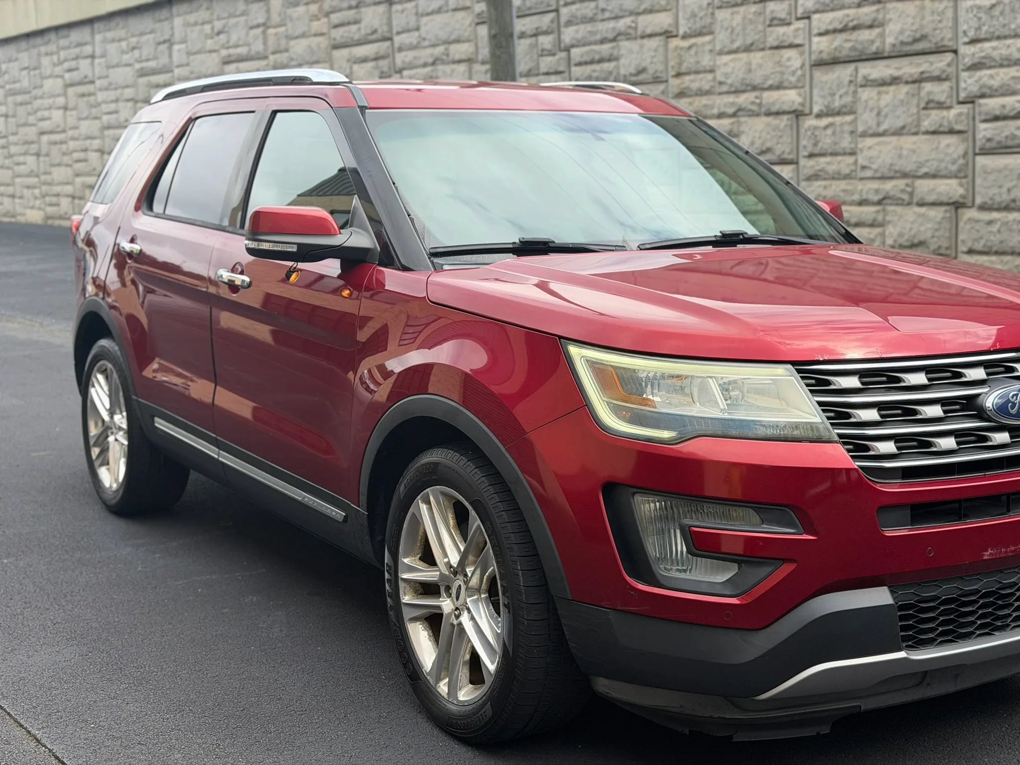 Used 2017 Ford Explorer Limited FWD image 41