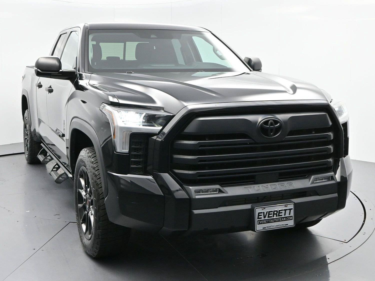 Used 2023 Toyota Tundra SR5 AWD/4WD image 2