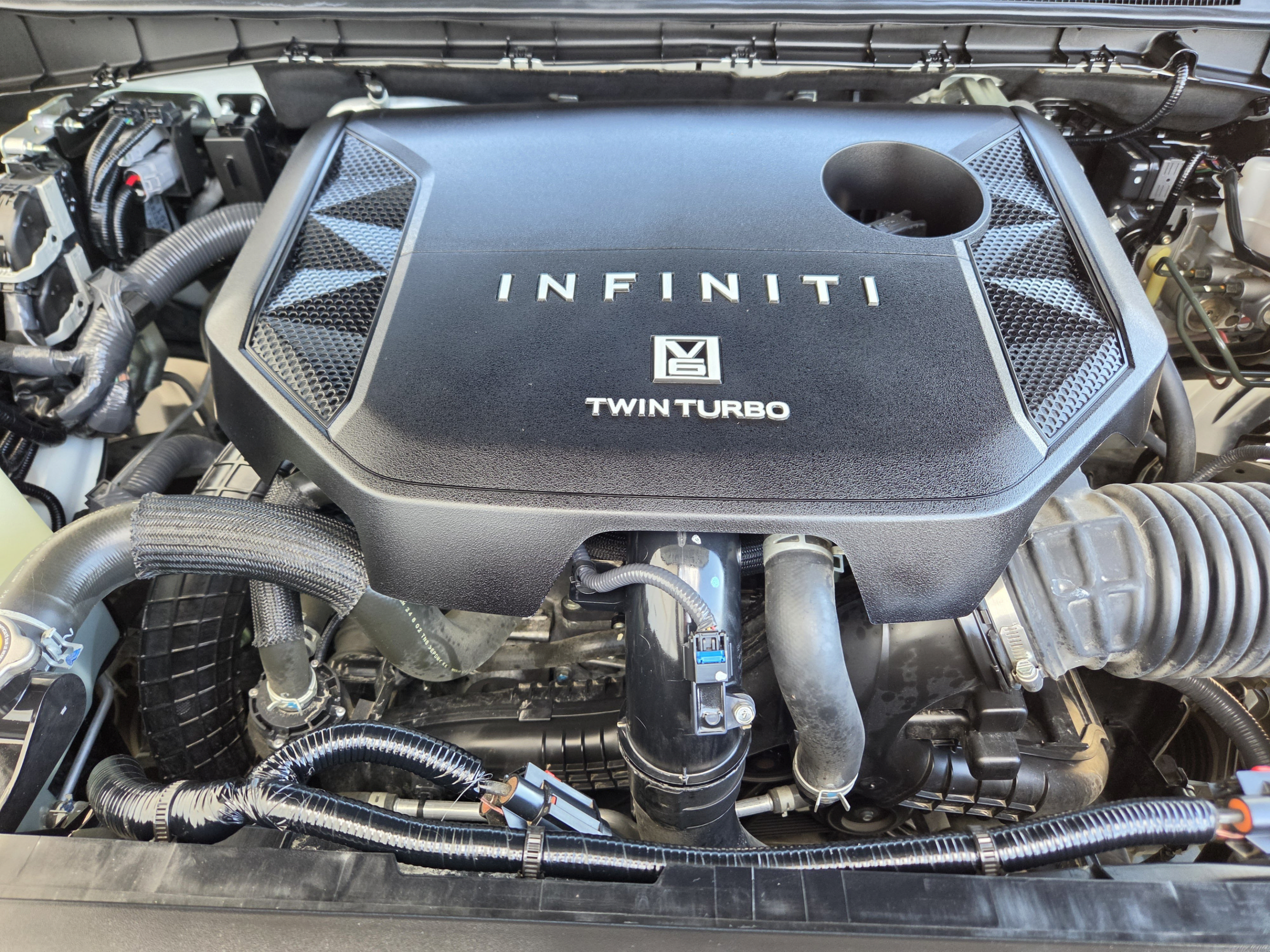 Used 2025 INFINITI QX80 Autograph w/ Premium Cargo Package AWD/4WD image 27