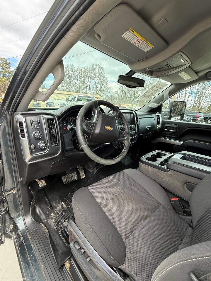 Used 2017 Chevrolet Silverado 3500 LT w/ LT Convenience Package image 10