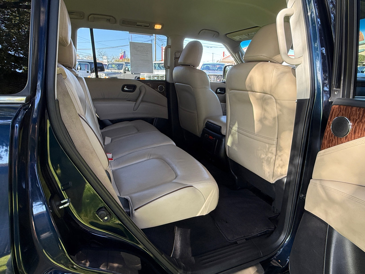 Used 2017 Nissan Armada SL image 18