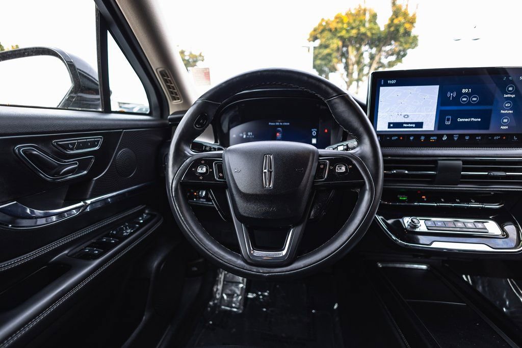 Used 2024 Lincoln Corsair Reserve w/ Equipment Group 201A image 18