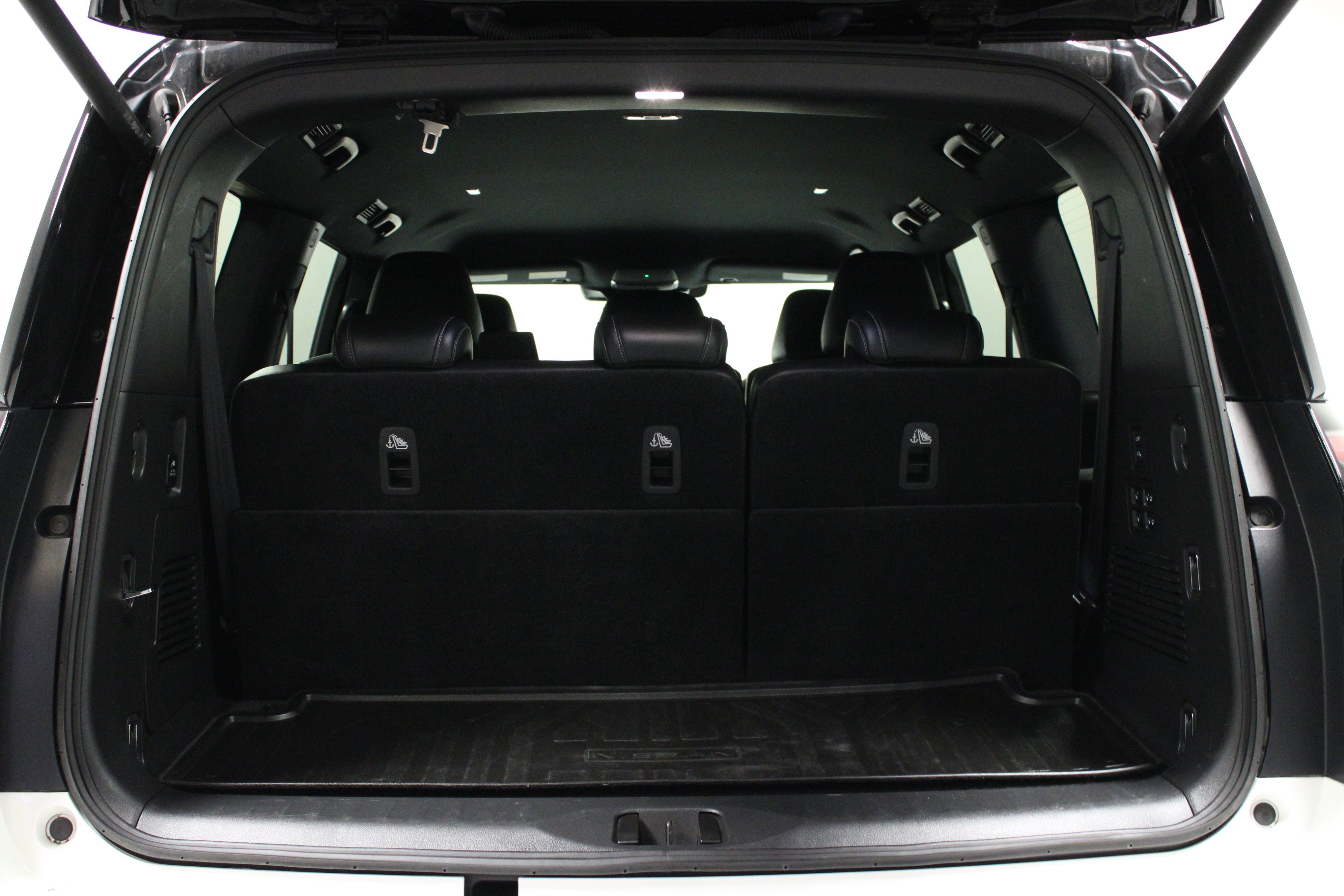 Used 2025 Nissan Armada PRO-4X AWD/4WD image 15