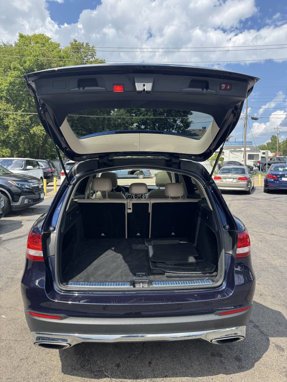 Used 2019 Mercedes-Benz GLC 300 4MATIC image 15