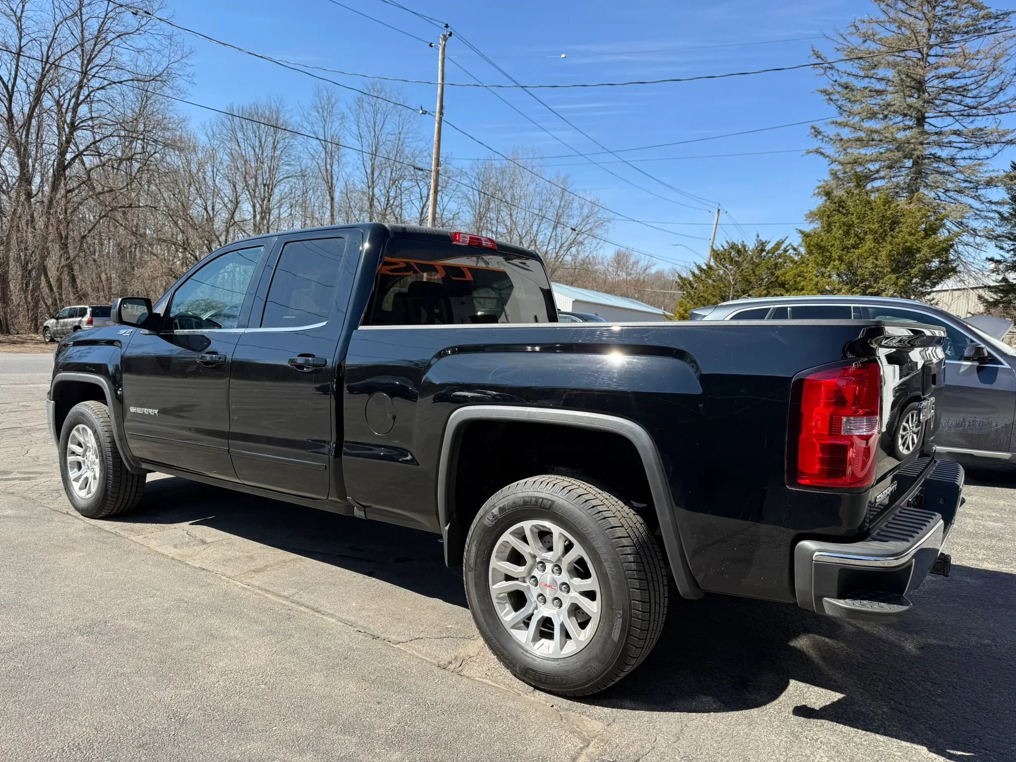 Used 2016 GMC Sierra 1500 SLE w/ SLE Value Package image 4