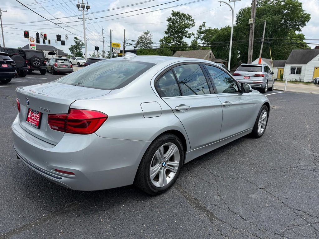 Used 2018 BMW 330i xDrive Sedan w/ Convenience Package AWD/4WD image 6