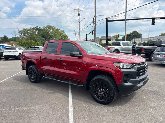 Used 2025 Chevrolet Colorado W/T w/ WT Custom Package AWD/4WD image 2