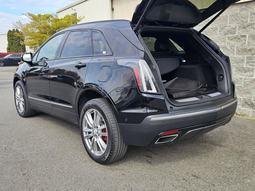 Certified 2023 Cadillac XT5 Sportv w/ Technology Package AWD/4WD image 7
