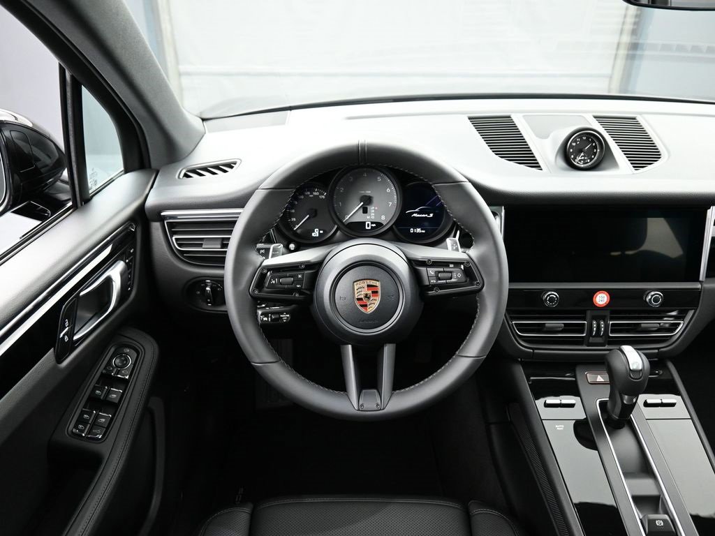 New 2026 Porsche Macan S image 18
