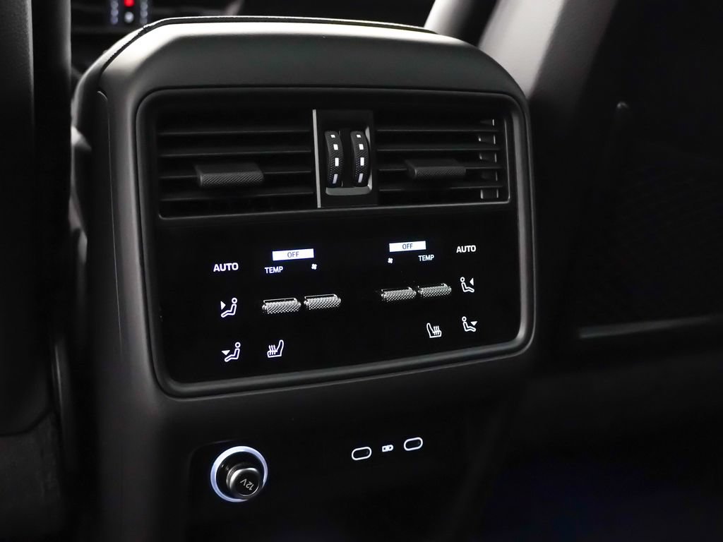 Certified 2026 Porsche Cayenne Coupe AWD/4WD image 16