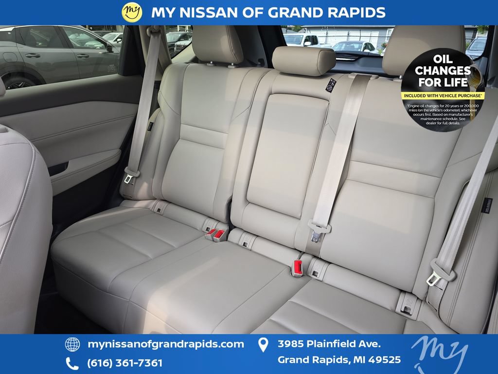 Used 2023 Nissan Rogue SL AWD/4WD image 30