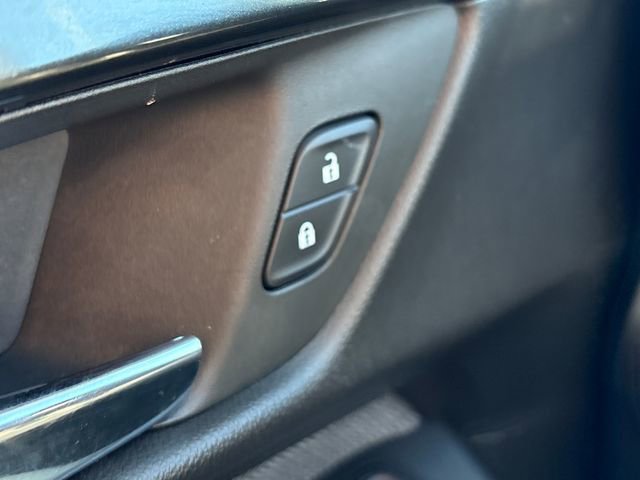 Used 2024 Chevrolet TrailBlazer LT AWD/4WD image 17