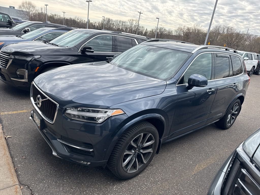 Used 2019 Volvo XC90 T6 Momentum w/ Advanced Package image 3