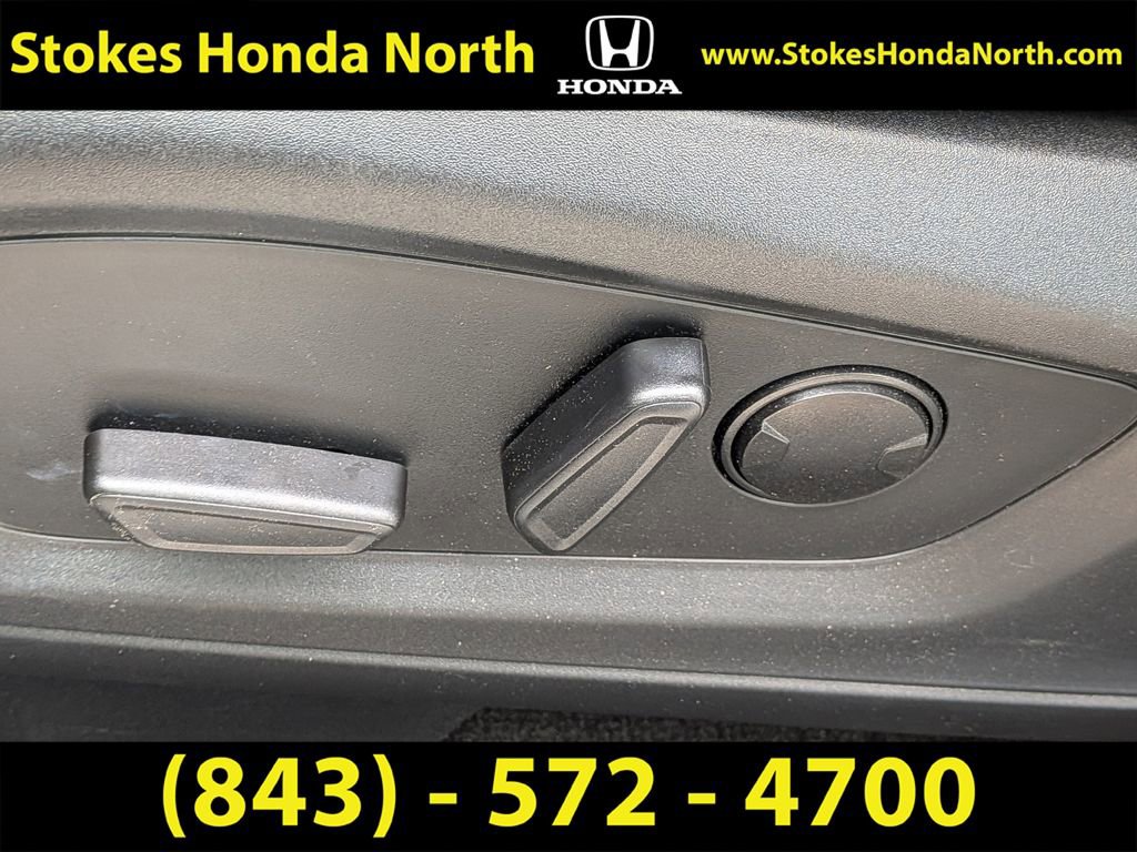 Used 2022 Ford Explorer Limited w/ Equipment Group 301A image 21