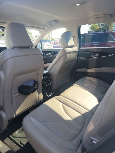 Used 2023 Lincoln Nautilus AWD w/ Premium Package image 10