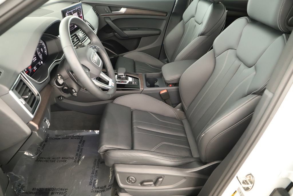 Certified 2025 Audi Q5 e Premium Plus w/ Premium Plus Package image 24