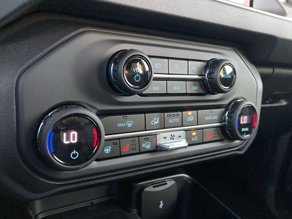 Used 2026 Ford Bronco Outer Banks AWD/4WD image 24