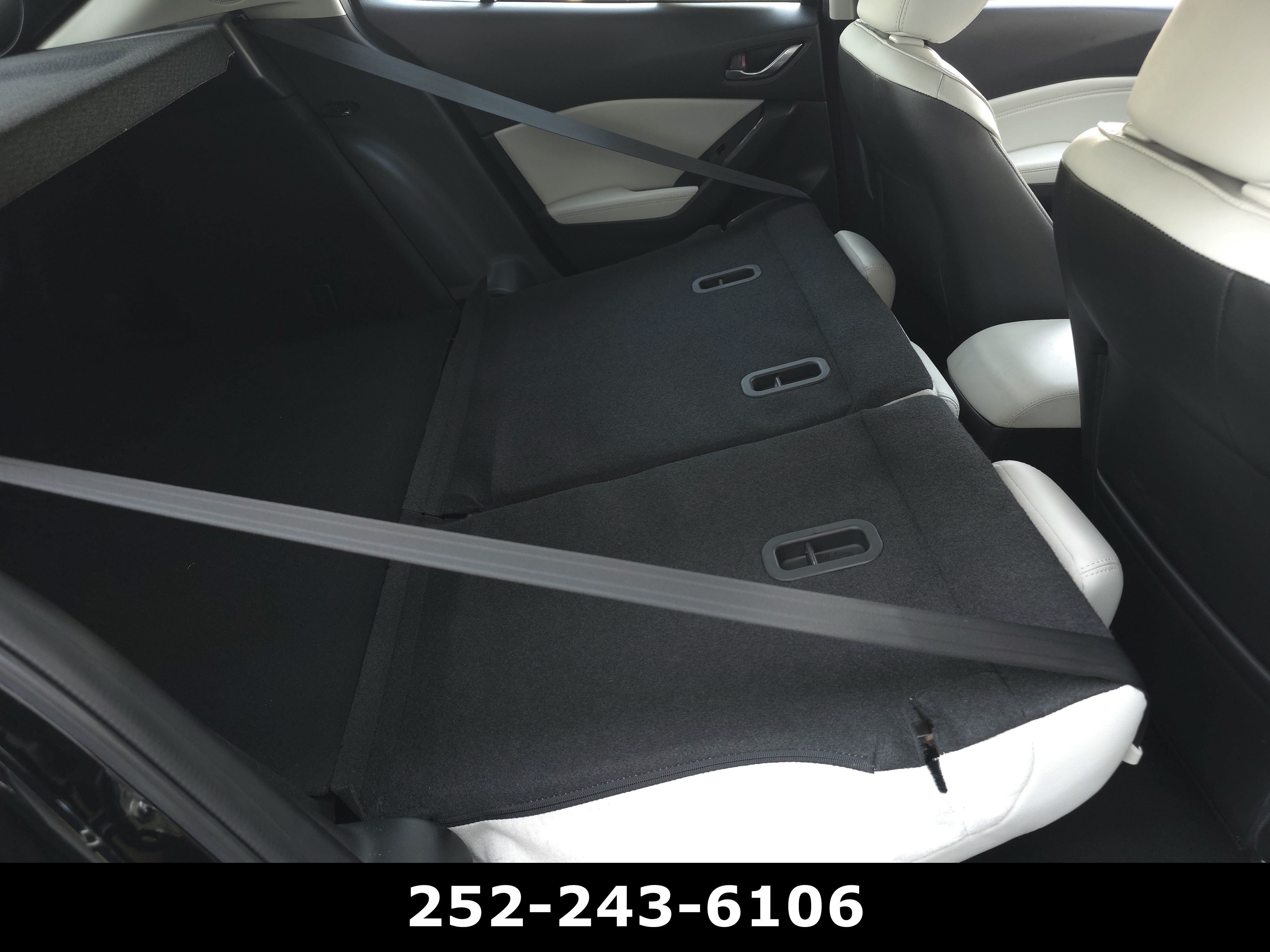 Used 2017 MAZDA MAZDA3 Grand Touring w/ Premium Equipment Package FWD image 36